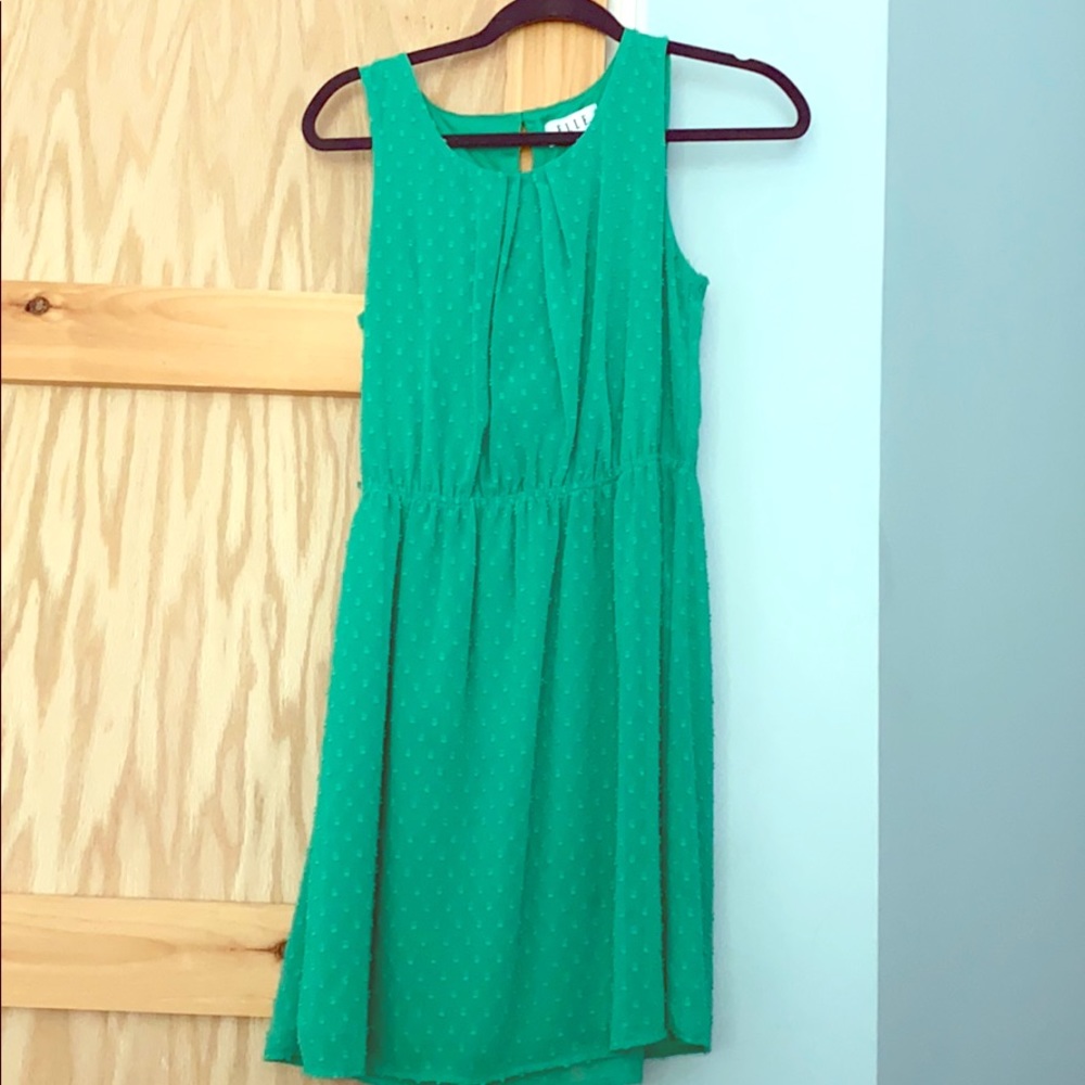 Sleeveless cocktail dress